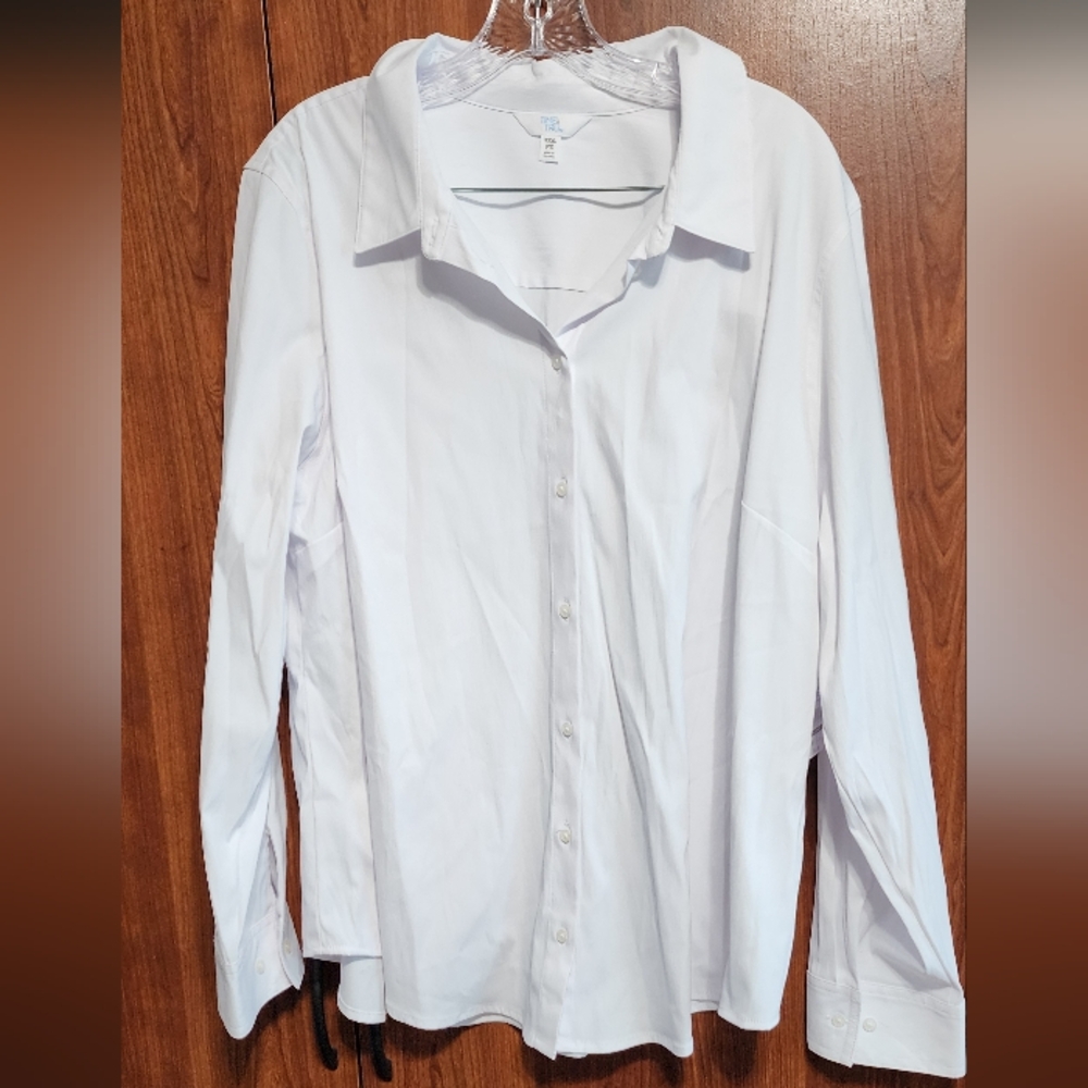 NWT white button up shirt